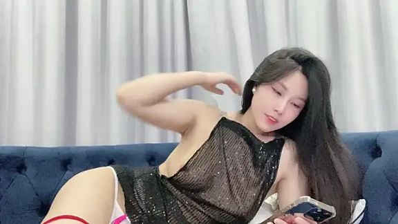Emma_qiqi