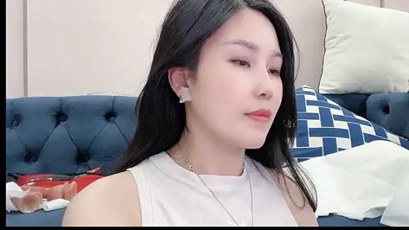 Emma_qiqi