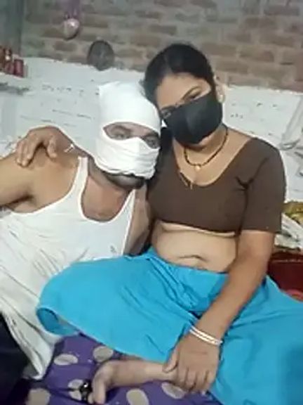 Hindicouple1