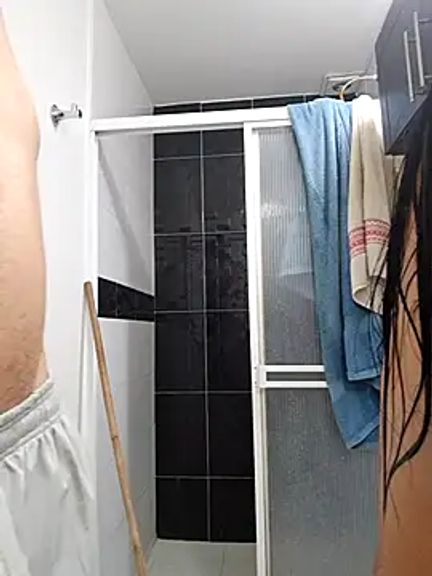 HOTANDSKINNY