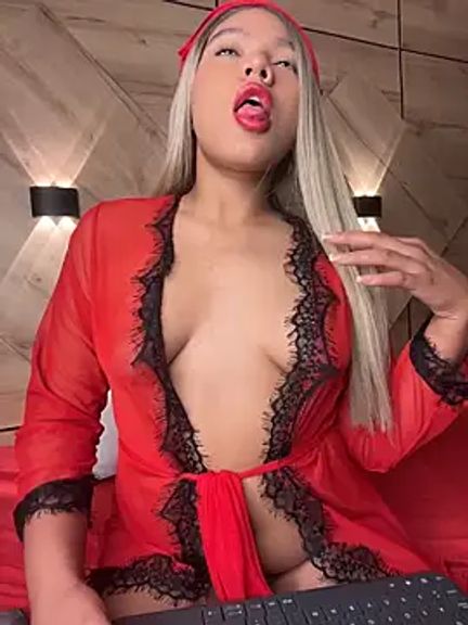 MiaBlonde1
