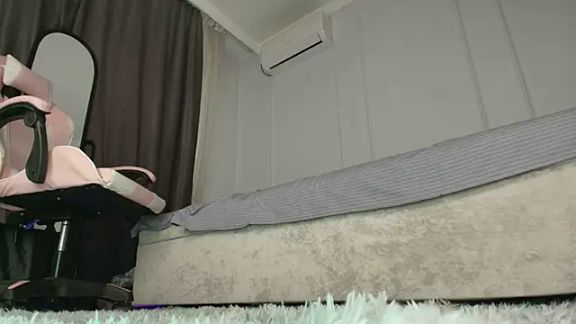 simi_hazel