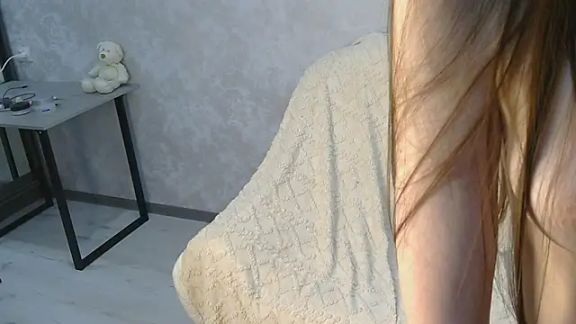 Mia_pinkie