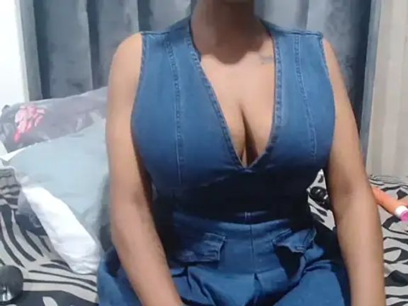 SexxyBoobsx