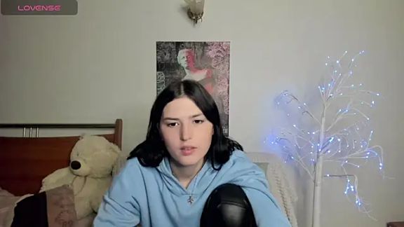 Kira_Devi