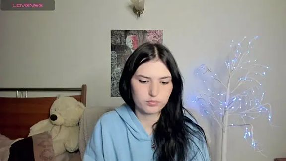 Kira_Devi