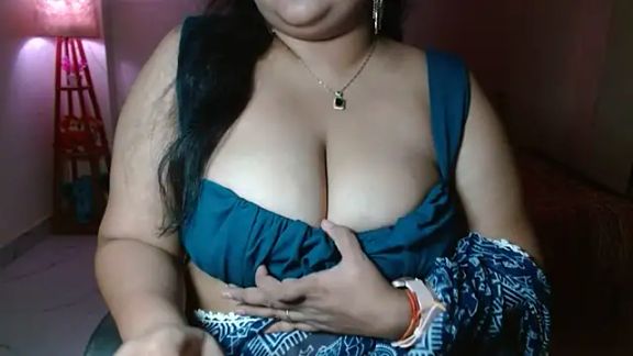 Naughty_Ayesha1