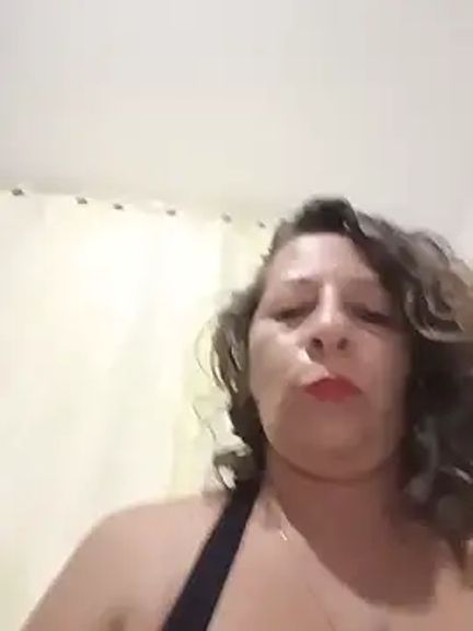 Nikki_milf69