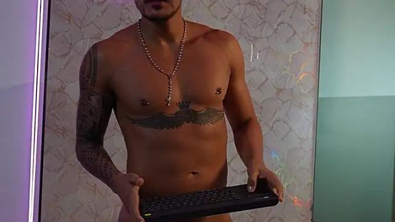 aaron_bolt