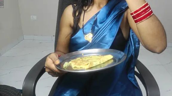 Hot_Bhabhi_1