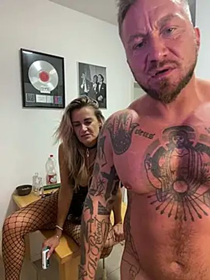 HotHotPursuit1