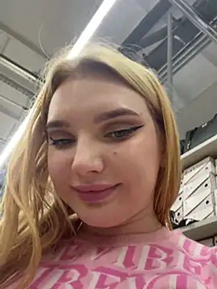 AmmyHot