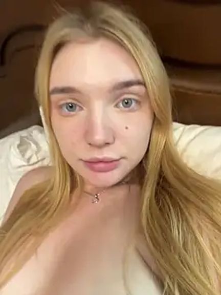 AmmyHot