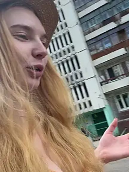 AmmyHot
