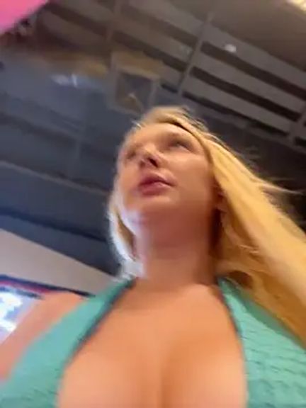 AmmyHot