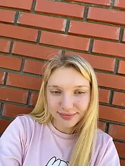 AmmyHot