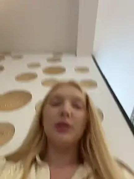 AmmyHot