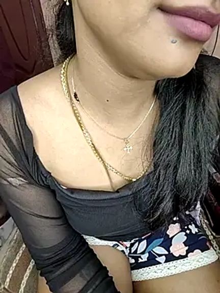 Tamil__Thara003