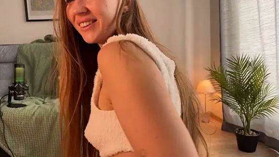 Mia_Luxes