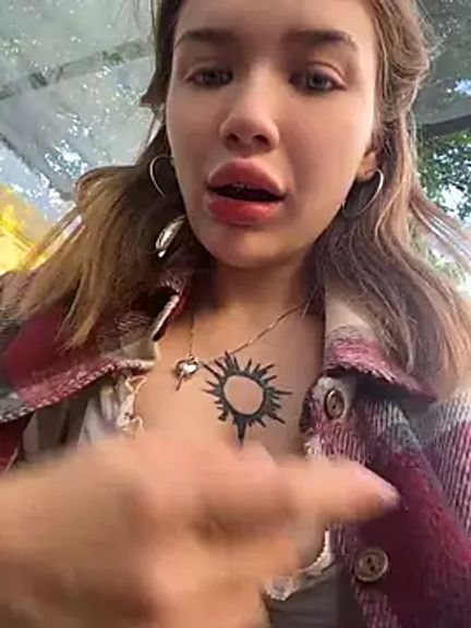 FlashTitsRoyal