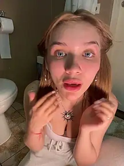 FlashTitsRoyal