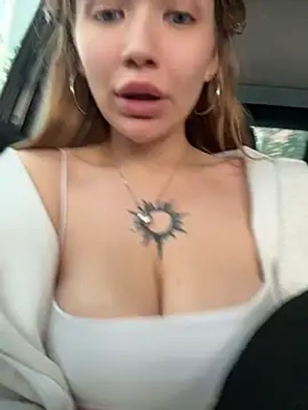 FlashTitsRoyal