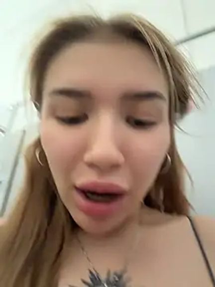 FlashTitsRoyal
