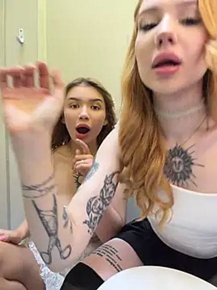 FlashTitsRoyal