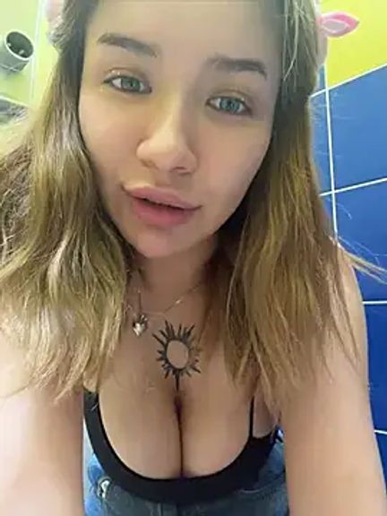 FlashTitsRoyal