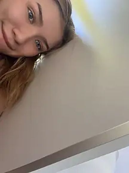 FlashTitsRoyal