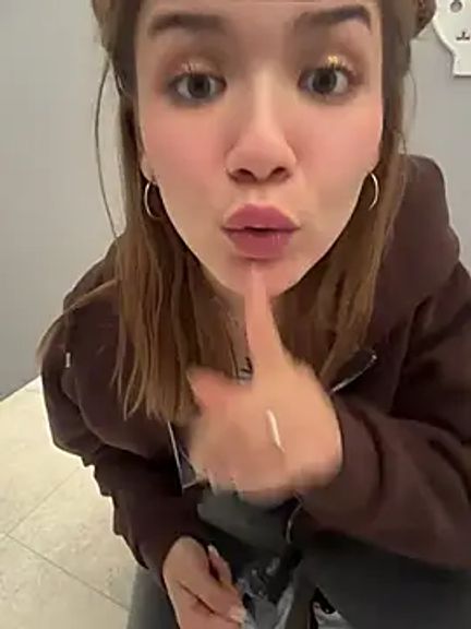 FlashTitsRoyal