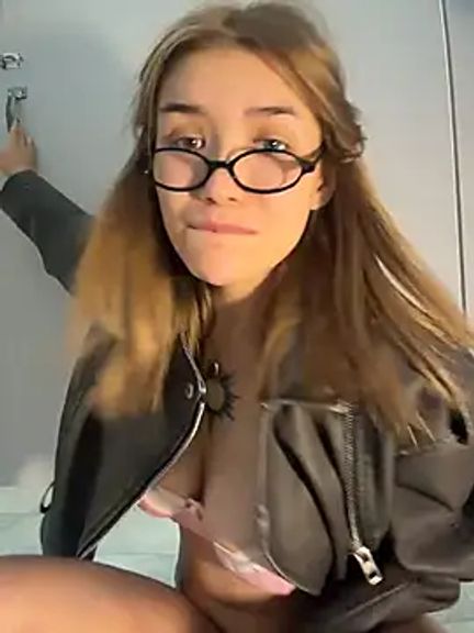 FlashTitsRoyal