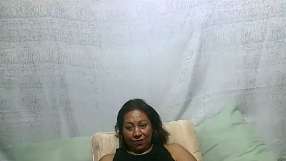 IndianSexyMilf69