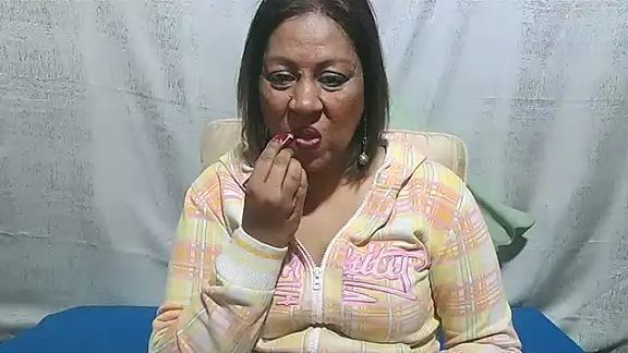 IndianSexyMilf69