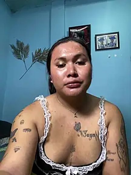 hollynicole