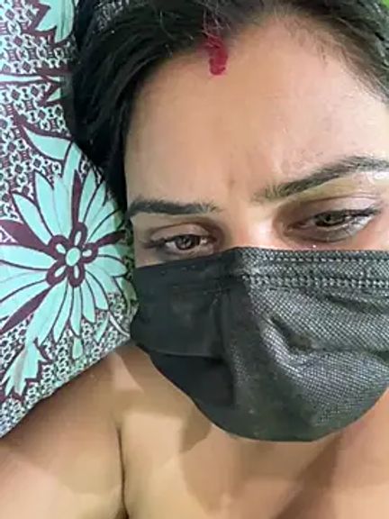 Curvy_shivani