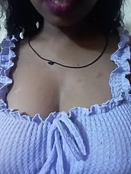 Sexy-Zeenat