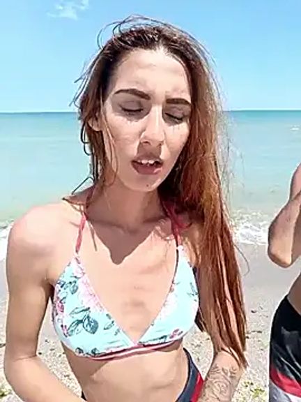 Andreea_Foxx