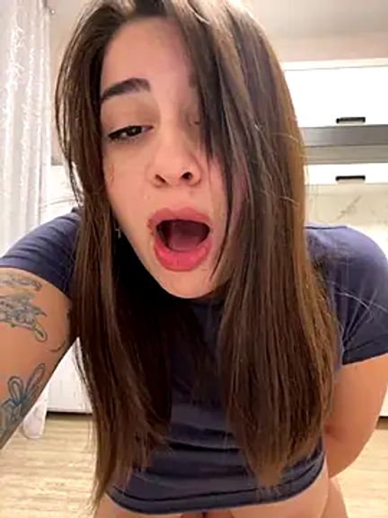 EllyBigTits