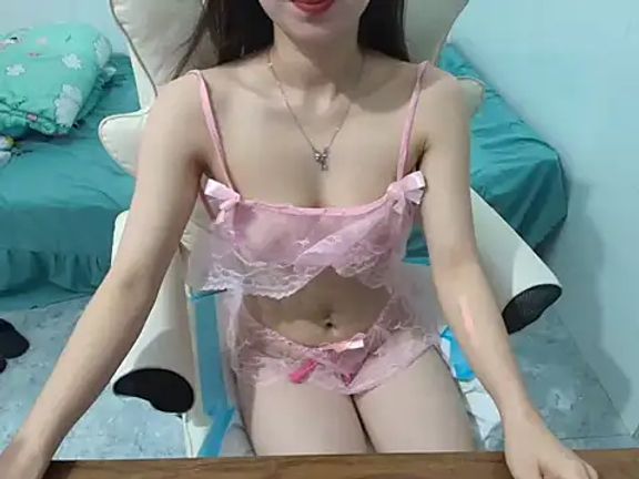 Bella_babyhot