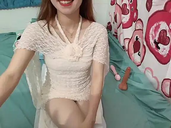 Bella_babyhot