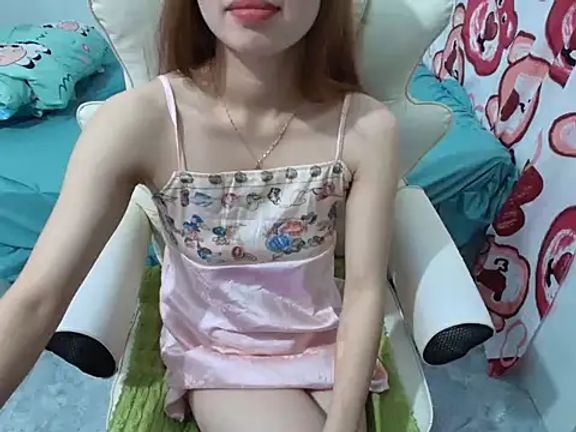 Bella_babyhot