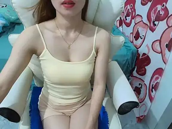 Bella_babyhot