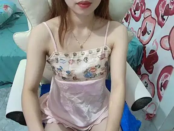 Bella_babyhot