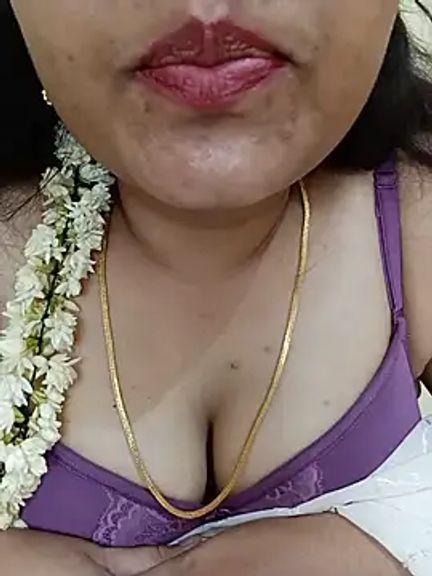 Anushka_tamil_kannada