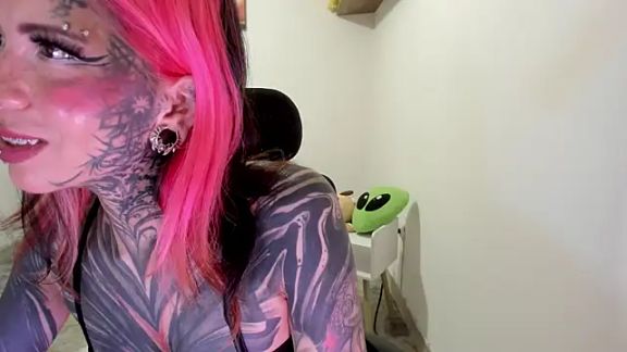 Nickidoll66_