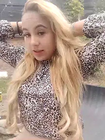Angeel_white25