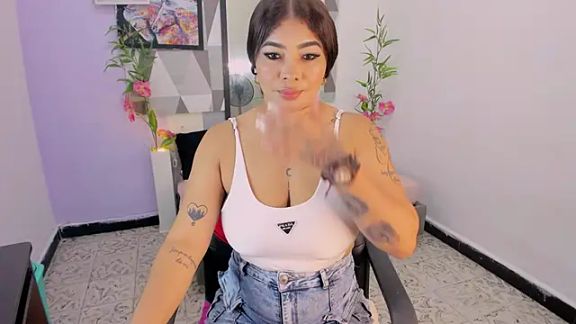 brenda-hot21