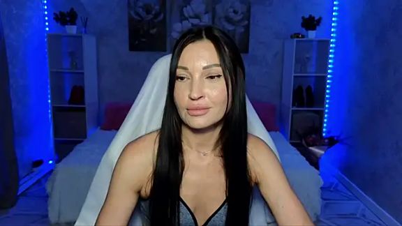 NikoleMills