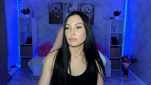 NikoleMills